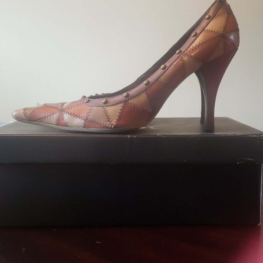 Slightly Worn Patchwork Pump - image 3